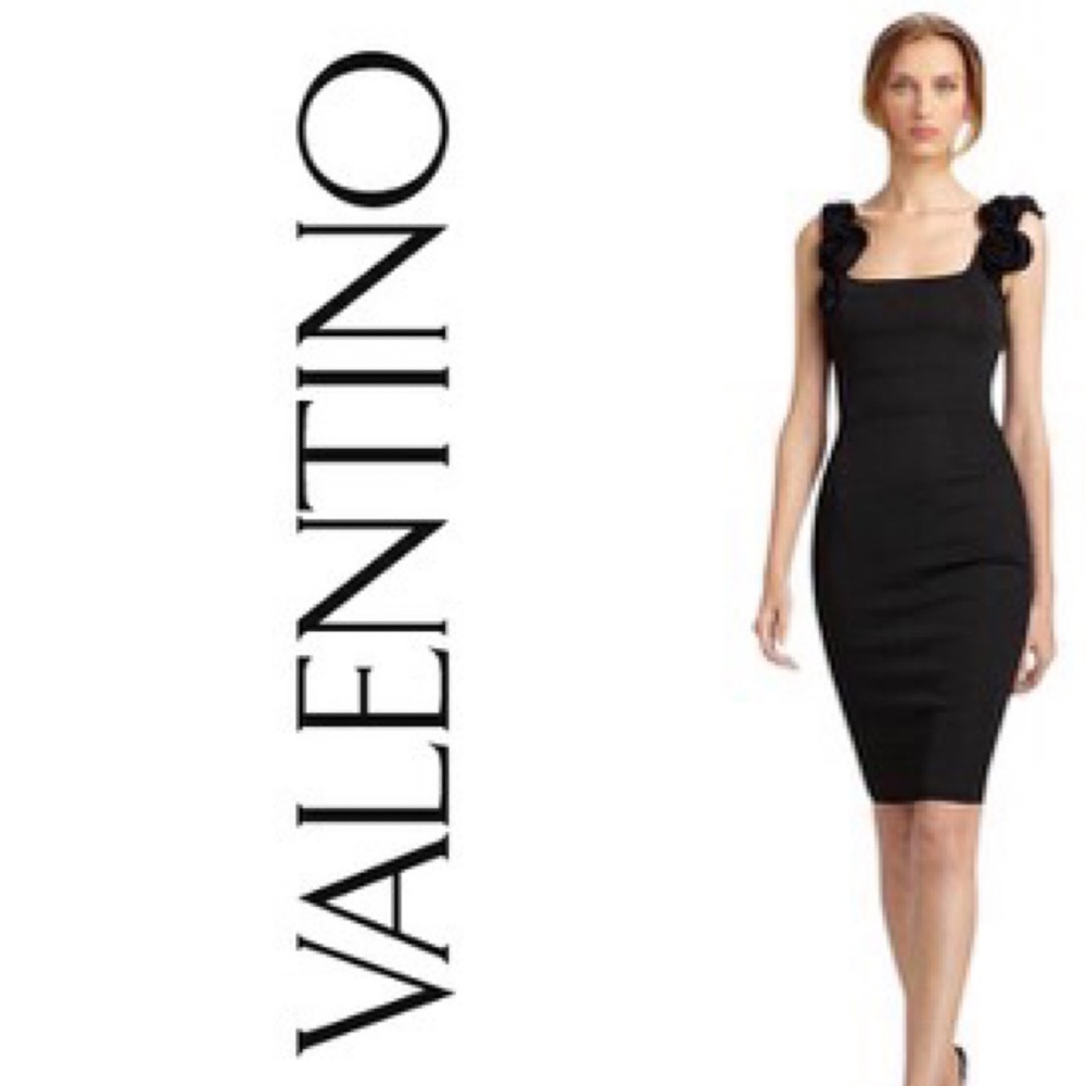 Valentino Black Rose dress fits like a 4